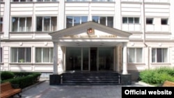 Судебное слушание сегодня началось с получасовым опозданием. Несмотря на это, судья заходил в зал, не торопясь