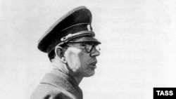 Андрей Власов
