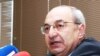 Armenia -- Public Council Chairman Vazgen Manukian speaks at a news conference, 19 May 2010.