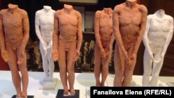Современная скульптура в музее Фрейда в Вене
