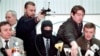 Проблемы Михаила Трепашкина (слева) начались после того, как он выступил вместе с Алекскандром Литвиненко (справа) с обвинениями в адрес руководства ФСБ