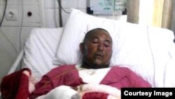 در ۲۳ اسفند ۱۳۹۳ یونس عساکره، ۳۴ ساله و پدر دو کودک در اعتراض به ضبط سه بارهٔ بساط میوه فروشی‌اش توسط شهرداری خرمشهر در برابر ساختمان شهرداری دست به خودسوزی زد و جانش را در بیمارستان از دست داد