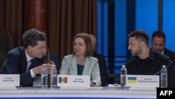 Președintele României, Nicusor Dan, președinta R. Moldova, Maia Sandu, și președintele Ucrainei, Volodimir Zelenski, la un summit organizat la Odesa pe 11 iunie 2025