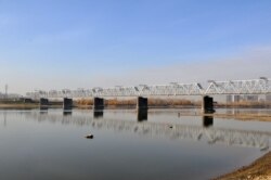 Железнодорожный мост через Обь в Новосибирске, строительство которого стало причиной появления сдесь города