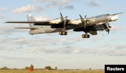 Bombardier rus de tip TU-95.