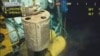 Заглушка нефтяной скважины в Мексиканском заливе находится под пристальным вниманием специалистов день и ночь.