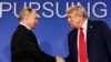 Владимир Путин и Дональд Трамп во время встречи на Аляске 