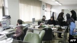 روزنامه جمهوری اسلامی، خبر داد که شب گذشته گفتگوی تلويزيونی و از پيش اعلام شده ریيس جمهوری اسلامی لغو شده است.