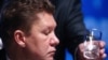 Глава "Газпрома" Алексей Миллер посчитал чрезмерными финансовые запросы игрока "Зенита" Игоря Денисова и отказался с ним встречаться
