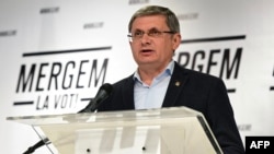 Speakerul Parlamentului și liderul PAS, Igor Grosu, în fața jurnaliștilor, cu declarații după închiderea secțiilor de votare - 28 septembrie.