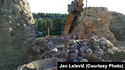 Разбураная «сьцяна Вітаўта» на каралеўскім замку ў Горадні