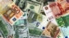 Нацбанк павялічыць долю расейскага рубля ў кошыку валют да 50%. «Такое рашэньне ў пэўнай ступені палітычнае», — экспэрт