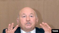 Мэр Москвы Юрий Лужков – политик не только эксцентричный, но и разговорчивый