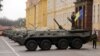Украина -- Гlагl-диллинчу машенна тlехь лаьтташ салти ву Украинан Львовера Гlаш-салтийн Академина хьалха. 17Заз2014
