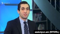 Armenia - Davit Khazhakian speaks to RFE/RL, Yerevan, December 5, 2017.