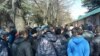 Увольнений или, как это сейчас принято называть, «оптимизации» в силовом ведомстве ждут не первый день. Оптимизацию численности сотрудников МВД связывают и с предстоящим подписанием договора о союзничестве и интеграции с Россией.
Фото: Мадина Валиева